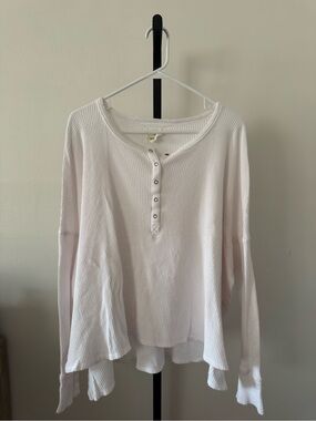 aerie White Waffle Knit V-Neck Henley Sweater